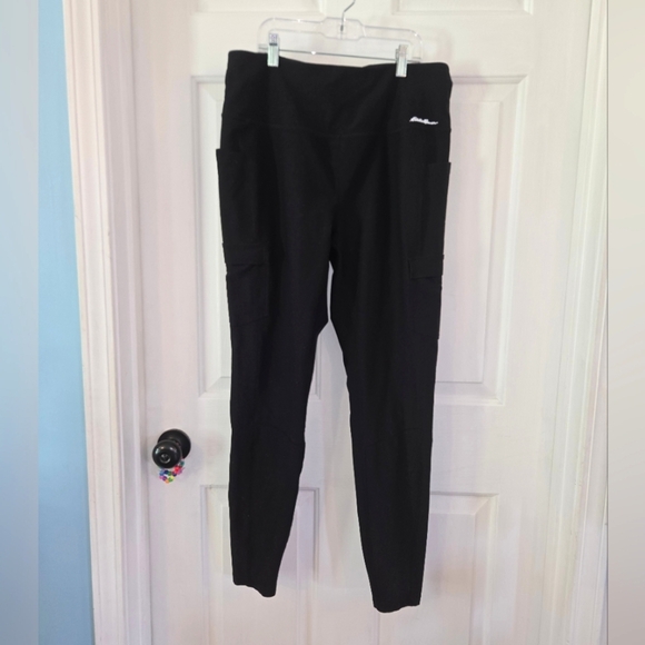 Eddie Bauer Black Cargo Ankle Leggings - Picture 1 of 7